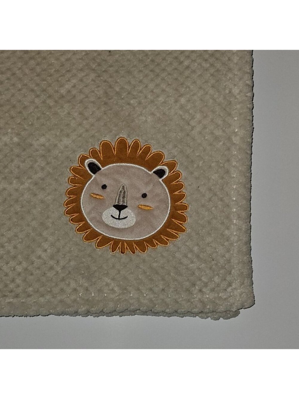 Kit + Pearl Lion Head Tan Baby Blanket RN 72409 Brown Fleece Waffle Weave 30x38